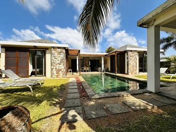 4 Bedroom Villa