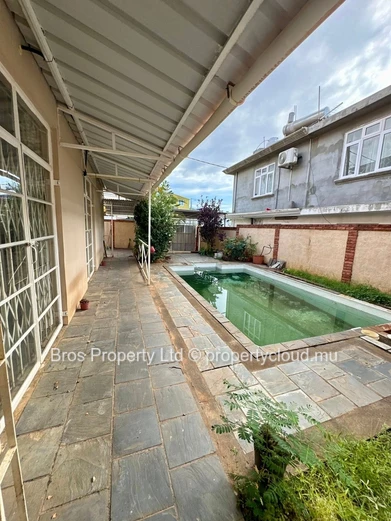 Maison à louer à Verger Les Bains, Pointe aux Sables | 30 000 Rs/mois (négociable)