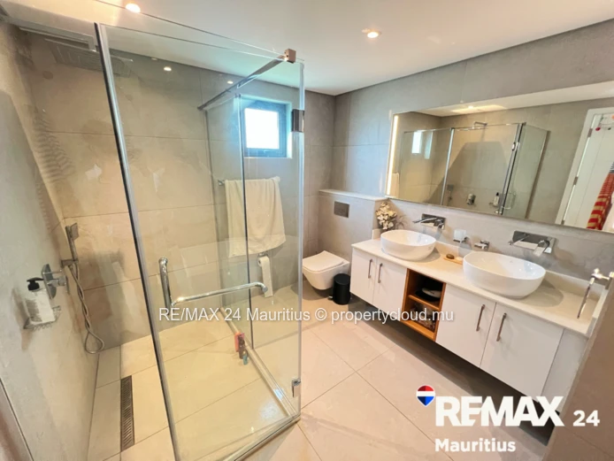 3-Bedroom Penthouse with Private Rooftop & Jacuzzi | 170m² | For Rent