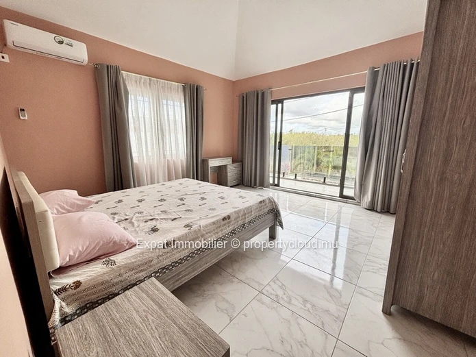 4-Bedroom Villa With Multi-Purpose Spaces And A Swimming Pool – Mont Choisy