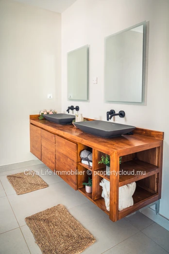 Appartement de trois chambres