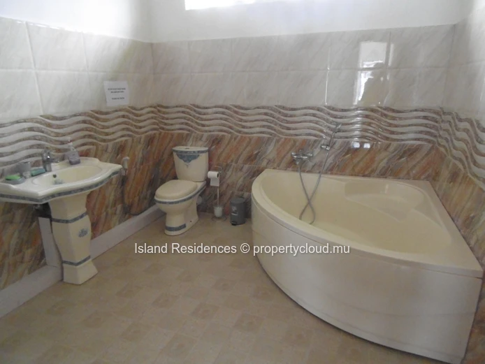 Duplex  with 3 bedrooms and shared swimming pool