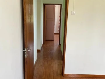 6 Bedroom House