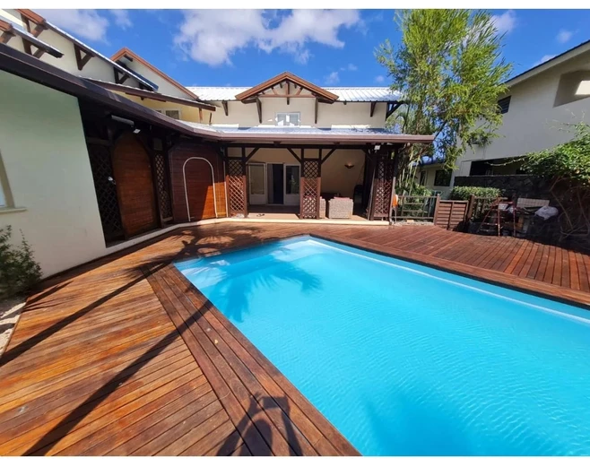 Villa Meublée – Piscine Privée – 4 Chambres En Suite – Grand Jardin