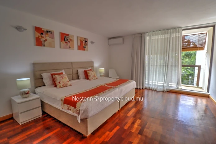 Bel appartement de 2 chambres à quelques minutes de la plage 