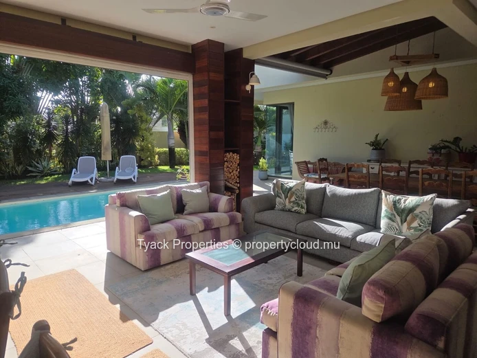 3-Bedroom PDS Villa with Private Pool and Office in Mauritius