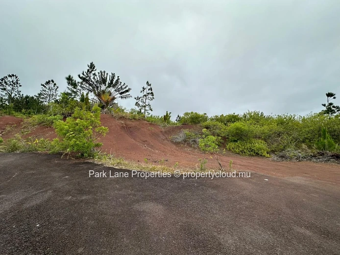 Invest in Your Future with this Exceptional Agricultural Land in Les Mariannes Hills