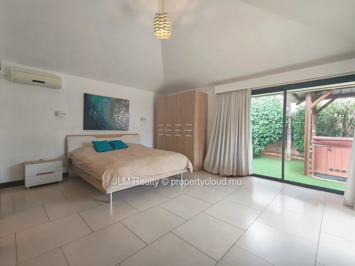 For Rent: Contemporary 4-Bedroom Villa with Private Pool and Jacuzzi, Cascavelle, Mauritius