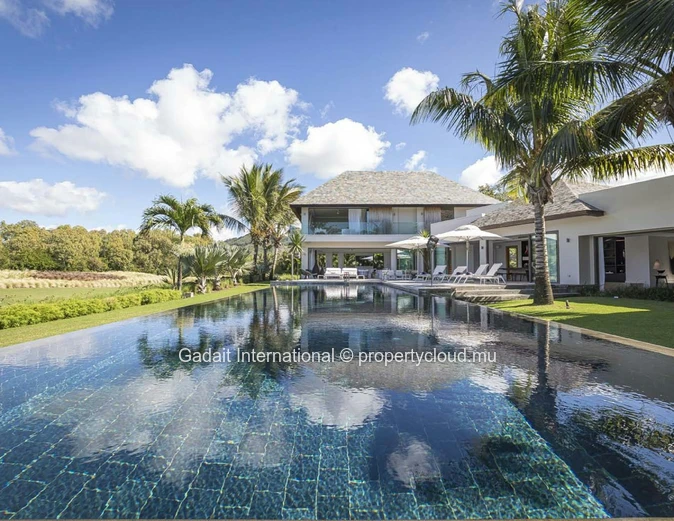 Villa de Luxe à Louer à Anahita Mauritius – Vue Mer, Accès Golf & Piscine Privée