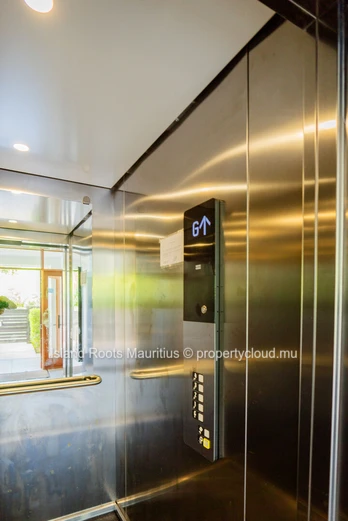 2 bedroom apartment in Trou aux Biches