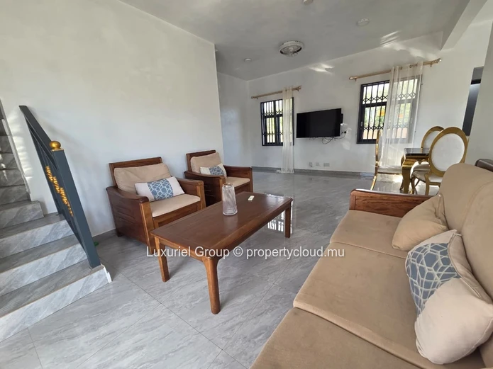 Elegant New Villa with Terraces in a Quiet Area