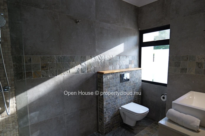 Furnished 3-Bedroom Villa with Private Pool in Pointe aux Piments