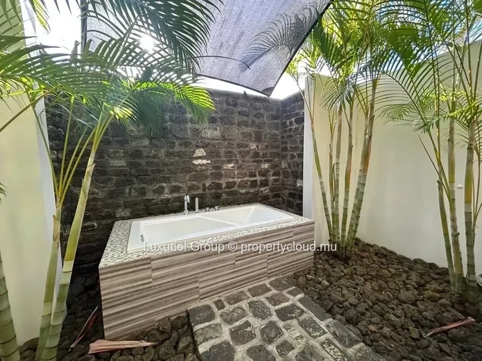 Maison de Prestige à Louer – Domaine Privé à Forêt Daruty