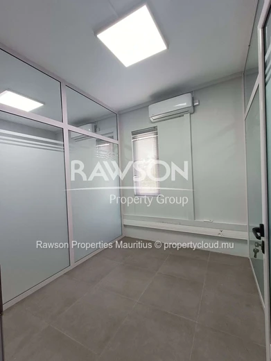 27m² Office To Let in Grande Rivière Noire