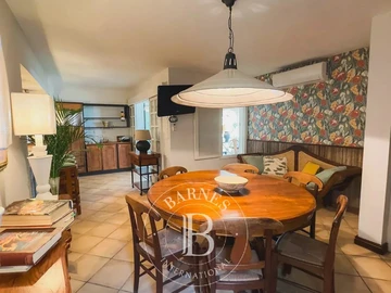 5 Bedroom Villa