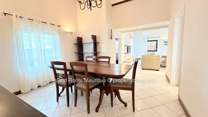 Maison en location à Péreybère !