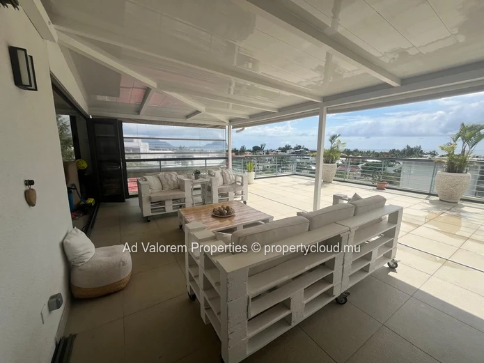 Superbe Penthouse Meublé à Louer à Black River – 150 m² (Mandat exclusif)
