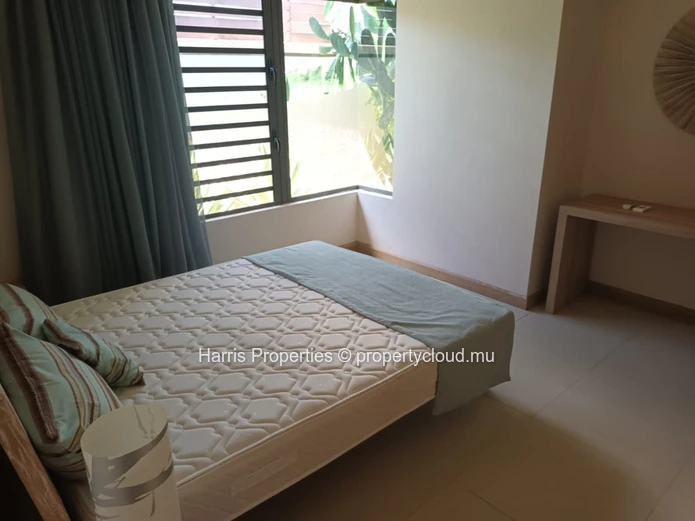 À vendre : Luxueuse Villa  de 400m2 avec 4 chambres à coucher ensuite région Grand-Baie