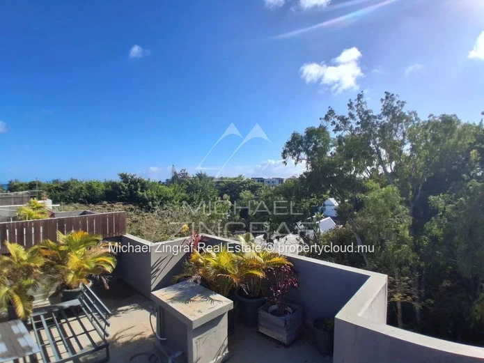 Grand Baie – Élégant Appartement avec Rooftop et Piscine Privée