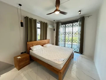 6 Bedroom Villa
