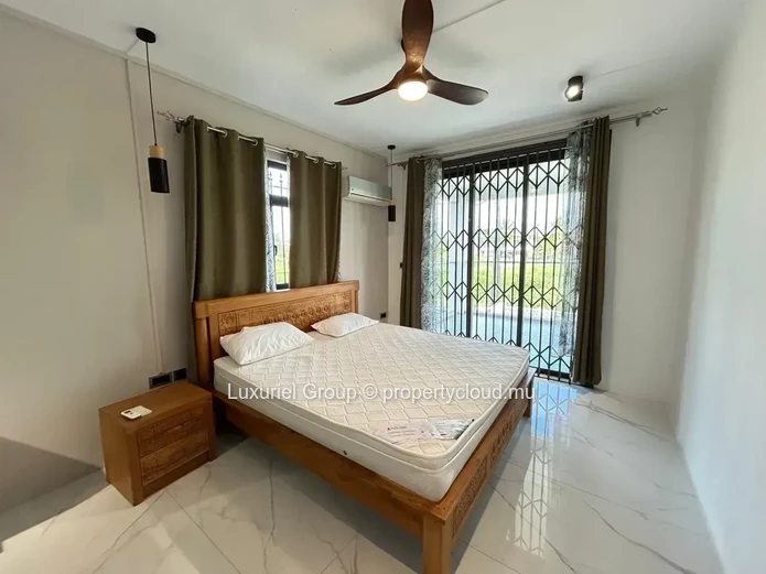 Modern Contemporary Villa For Rent – Sottise