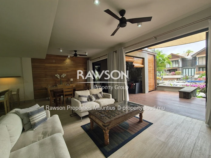 Duplex à louer | 3 chambres | Vue sur la marina | La Balise Marina, Rivière Noire - 2300 USD or 1900 EUR