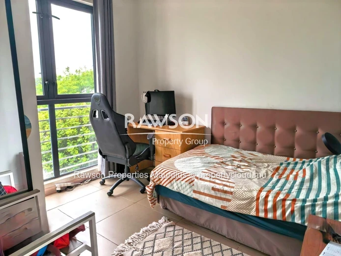 4-Bedroom Townhouse With Lush Garden In Azuri