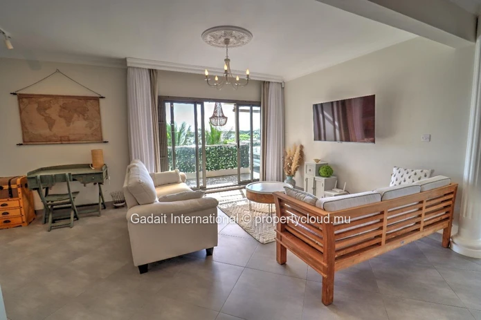Penthouse contemporain à Trou aux Biches – Vue dégagée et plage à 200 mètres