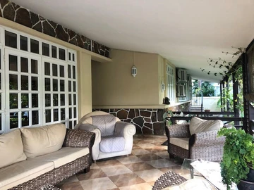 7 Bedroom House