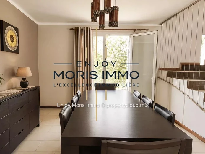 Spacious Furnished Villa with Pool – For sale at Cap Malheureux
