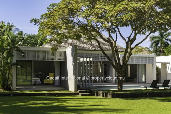 Exclusive property of 2 093 m² with swimming pool - Anahita Golf Resort, Mauritius