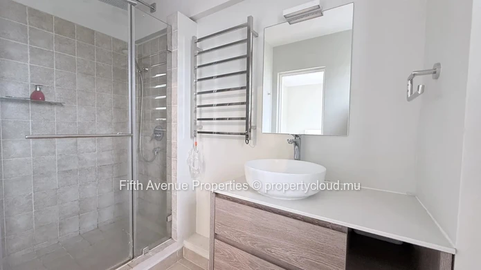 MOKA – Beau duplex meublé de style scandinave à louer – 3 chambres