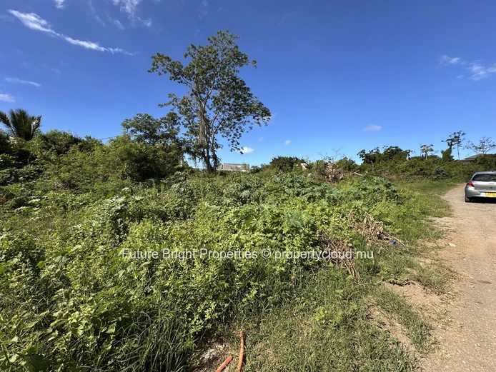 Prime Investment Opportunity in the North – Exceptional Plot for Residential Development