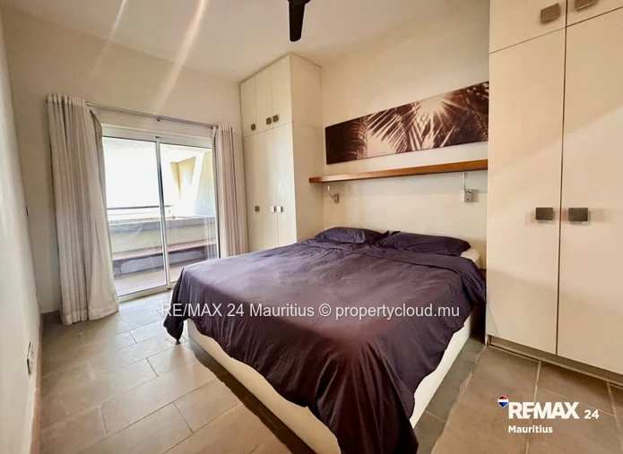 Cape Bay Living - 2-Bedroom En Suite Retreat with Private Jacuzzi