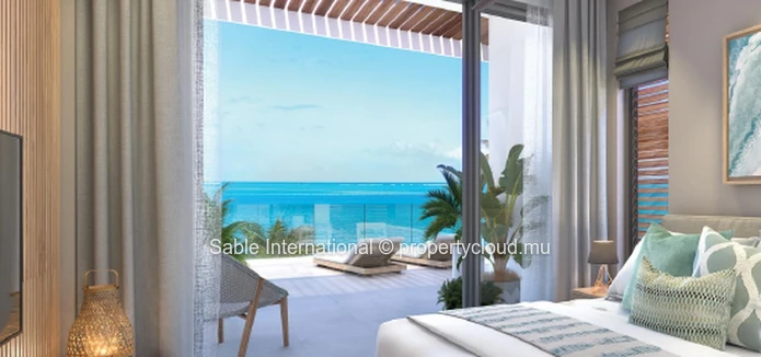 Penthouse à vendre à Rivière Noire, 470m², 3 chambres, piscine privée, vue mer et montagne. Proche des commodités.