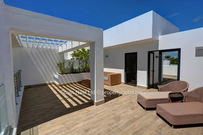 Elegant 3-Bedroom Townhouse in Azuri Nautil – Rooftop with Lagoon Views, Steps from Village