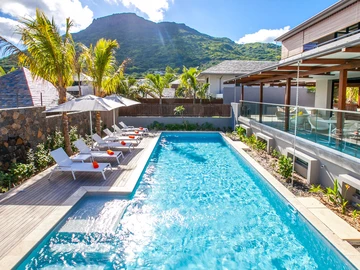 4 Bedroom Villa