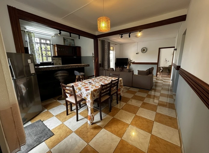 2-Bedroom Apartment With Terrace & Garden Access – Just Steps From Bain Boeuf Beach