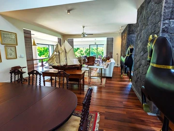 5 Bedroom Villa