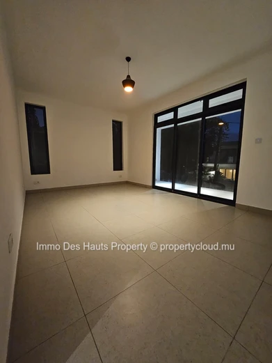 5 Bedroom Duplex semi furnished for sale Floréal 