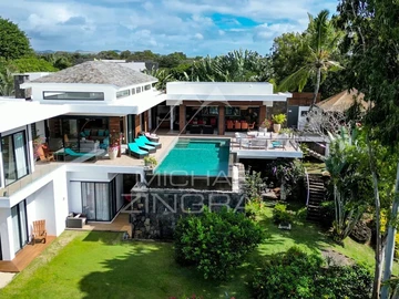 4 Bedroom Villa
