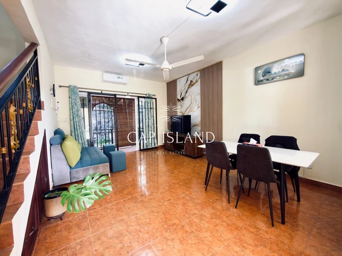 Long-Term Rental: Spacious 3-Bedroom Triplex in Grand Gaube