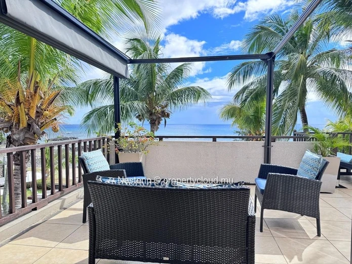 Penthouse Pied dans l'Eau à Louer – Pointe aux Biches
