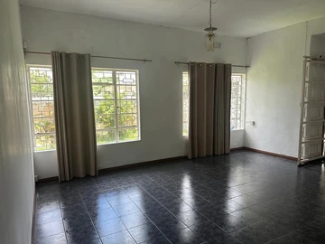 5 Bedroom Villa