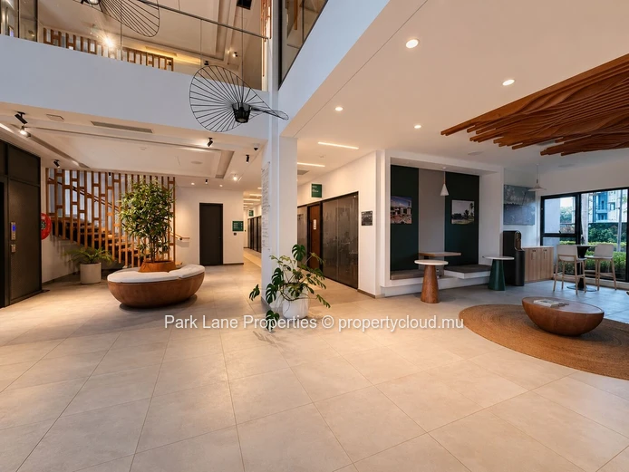 136 m² office space at Beau Plan Business Park; a strategic business address in the North