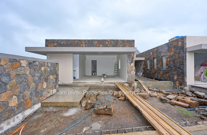 Prestigieuse villa de 5 chambres avec vue golf & accès mer au Parc de Mont Choisy – Ile Maurice