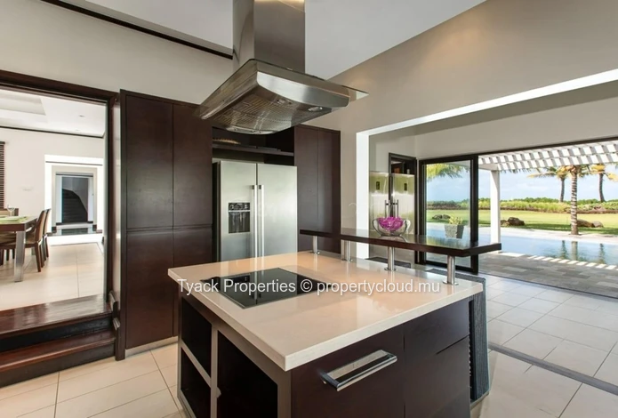 Villa Solaia Breeze – Anahita
