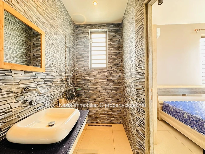 Duplex Moderne  Et Confortable