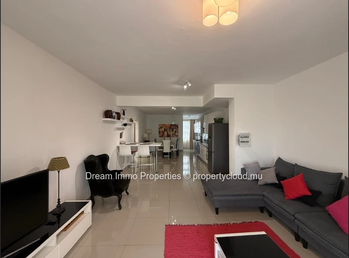 Superb Furnished Apartment Just Steps From The Beach In Pereybere – Mauritius