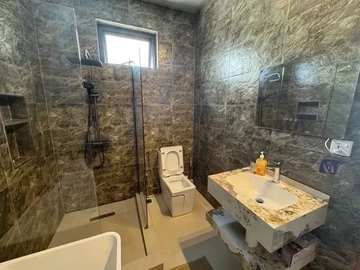 4 Bedroom Villa